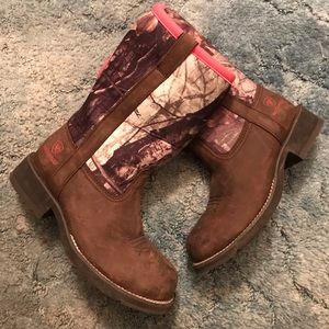 Women’s Pink/Brown/Camo Waterproof Ariat Boots